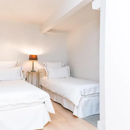 Between Saint Germain & Eiffel Tower High Ceiling Renovated Townhouse Terrace Ac!!!! Apartment Paris