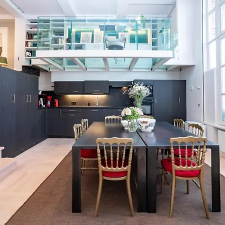 Between Saint Germain & Eiffel Tower High Ceiling Renovated Townhouse Terrace Ac!!!! Appartamento Parigi